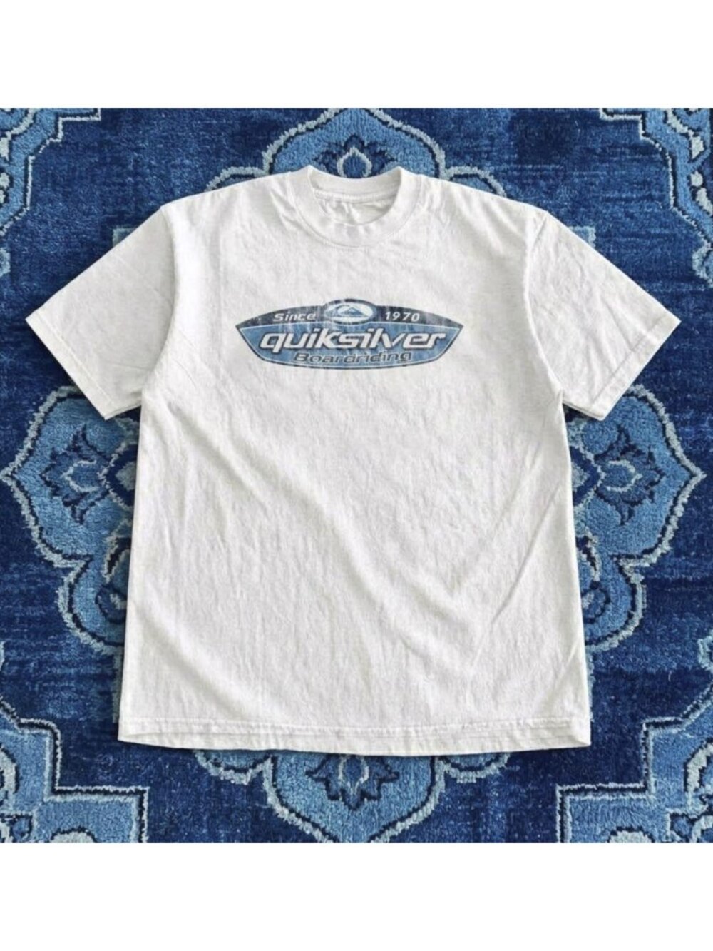 White Quiksilver Boardriding t-shirt